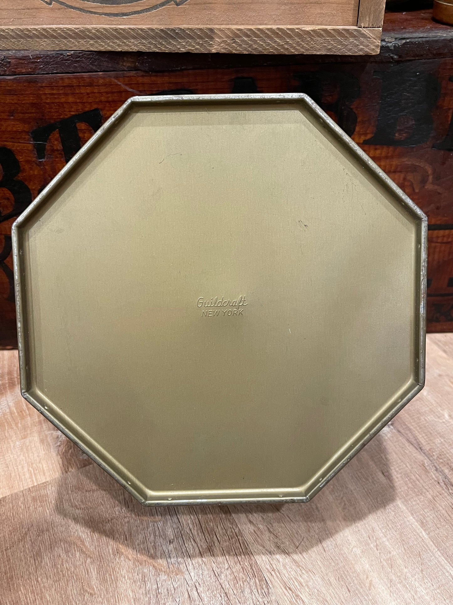 Guild craft, New York, Octagonal Tin