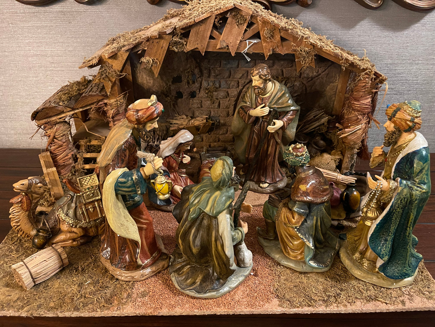 Large Nativity Scene- LOCAL PICK UP ONLY