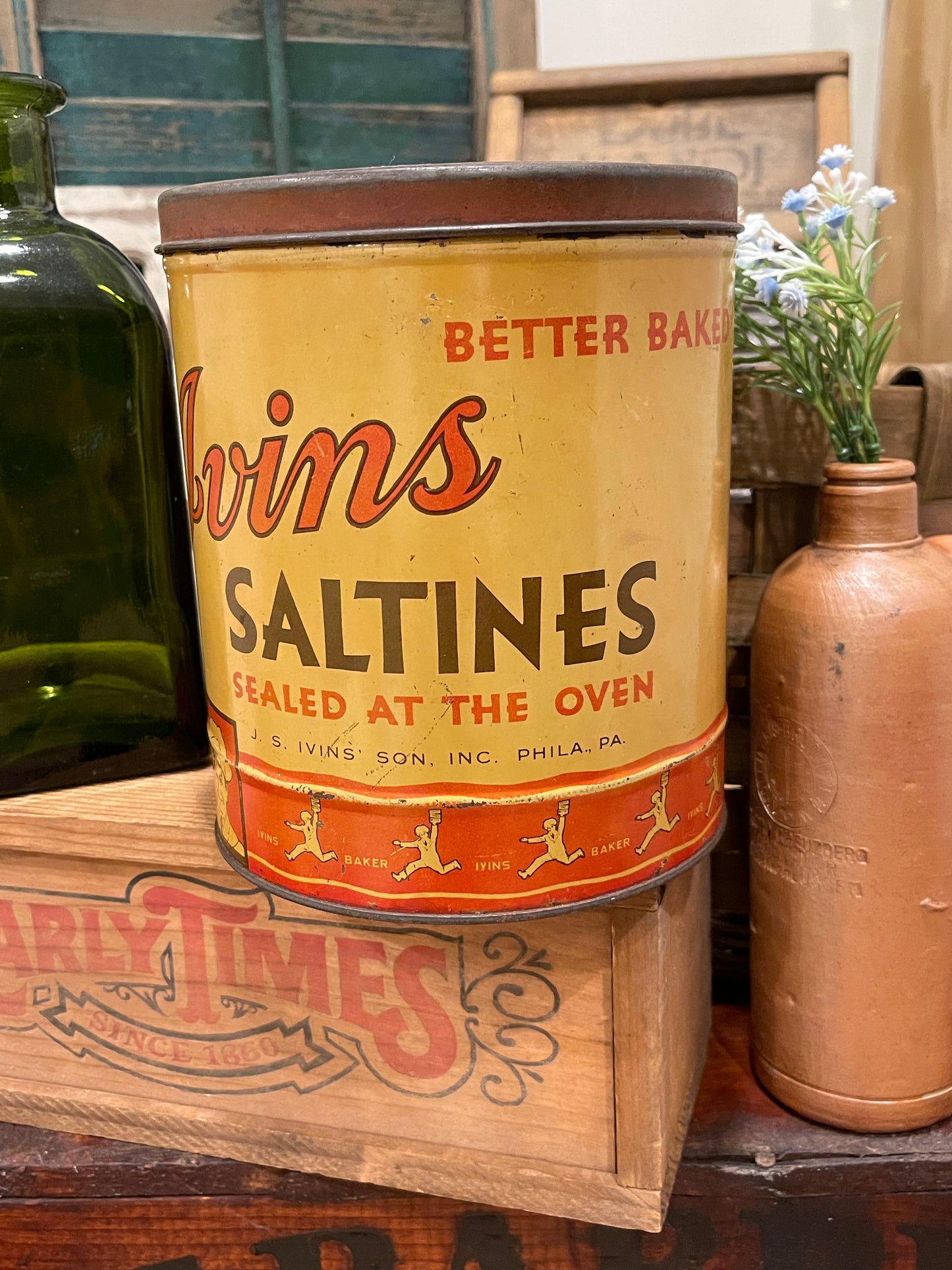 Ivins Saltines Tin